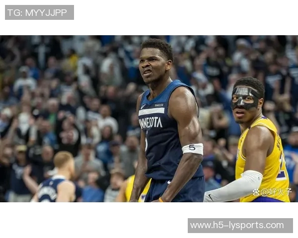 森林狼新赛季备战热情高涨爱德华兹迪文里德训练照展笑颜 森林狼新赛季备战热情高涨爱德华兹迪文里德训练照展笑颜