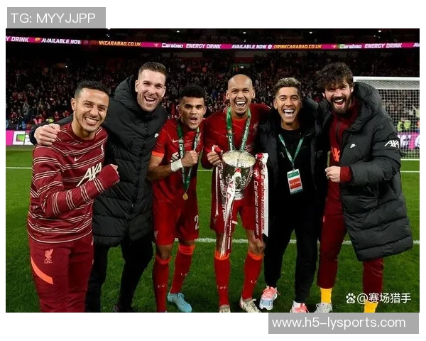 C罗成为首位为四家俱乐部打进百球的球员莱万和内马尔各为三队贡献进球